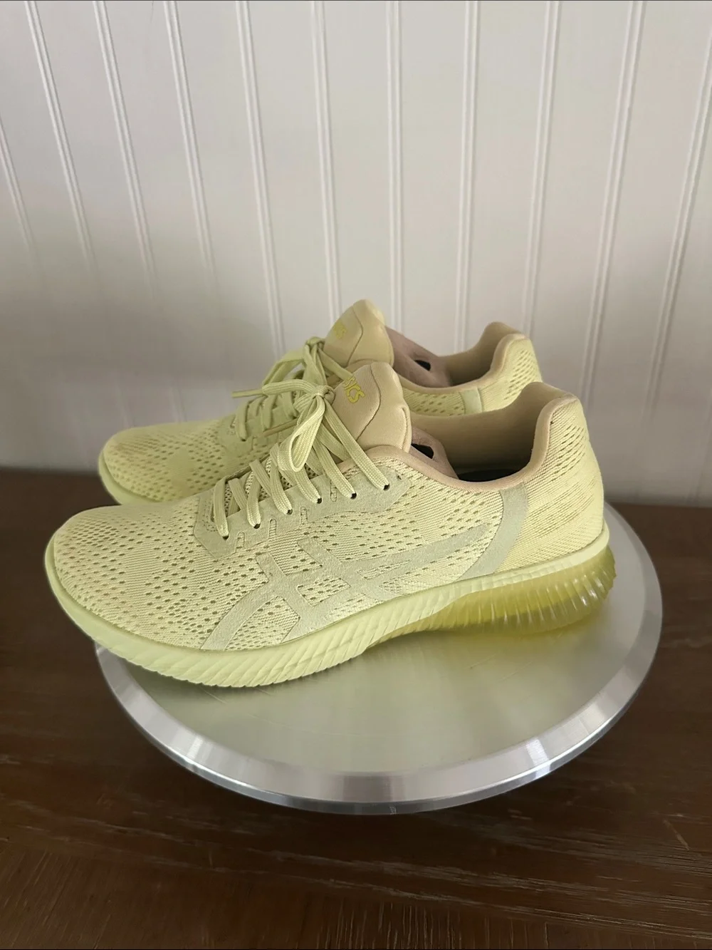Asics Lime Yellow Athletic Running Shoes sz 8